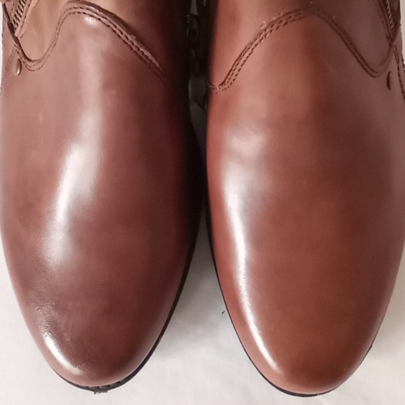 Spring Step Women's Wyette Brown Ankle Bootie - Picture 4 of 4